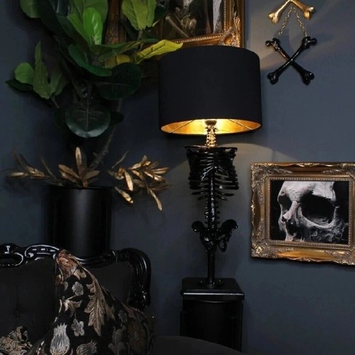 Gothic skull skeleton table - skull,