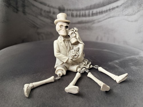 Skeleton wedding couple - skeleton,