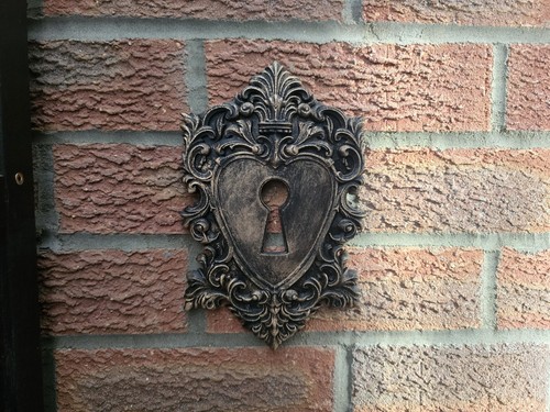 Gothic heart keyhole wall - heart,